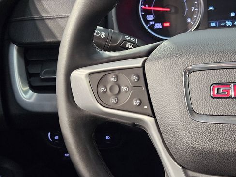 Used 2024 GMC Terrain SLT image 26