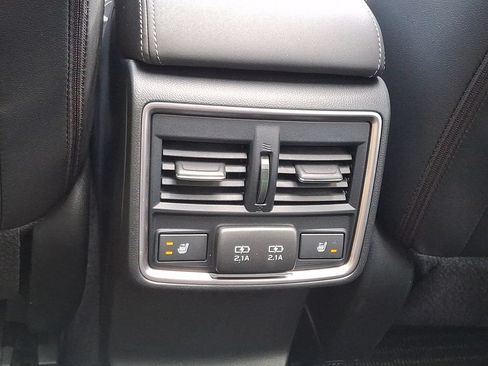 Used 2022 Subaru Forester Touring AWD/4WD image 11