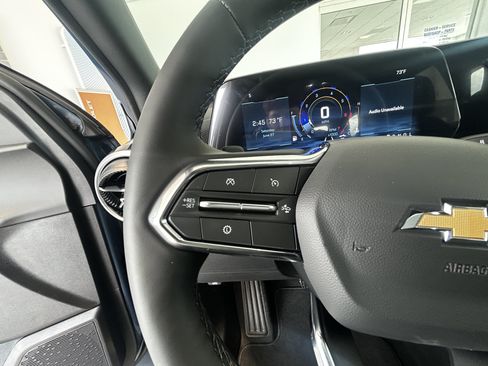 New 2027 Chevrolet Equinox LT FWD image 13