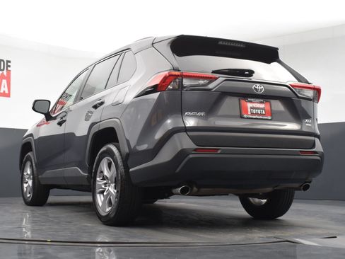 Used 2025 Toyota RAV4 XLE AWD/4WD image 26