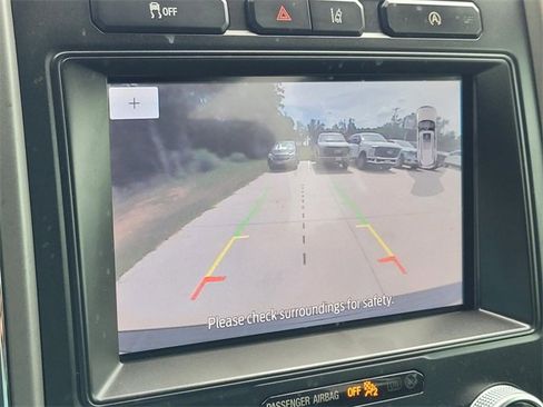 Used 2021 Ford Expedition XLT image 26