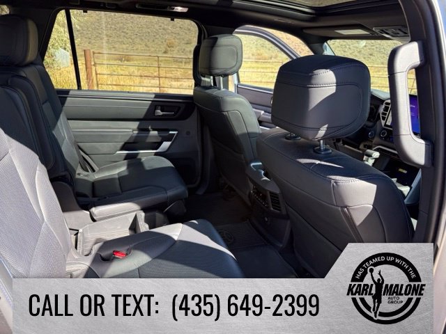 Used 2024 Toyota Sequoia Platinum AWD/4WD image 39