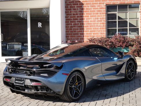 Used 2019 McLaren 720S RWD image 4