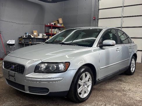 Used 2007 Volvo S40 2.4i image 1