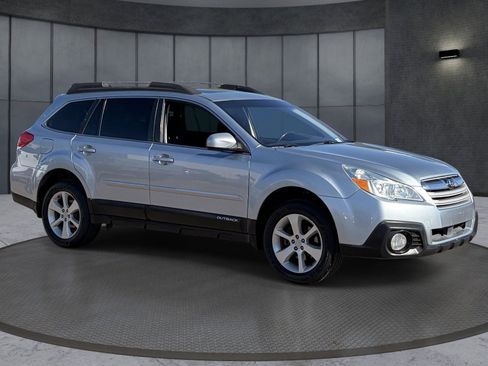 Used 2014 Subaru Outback 2.5i Premium AWD/4WD image 8