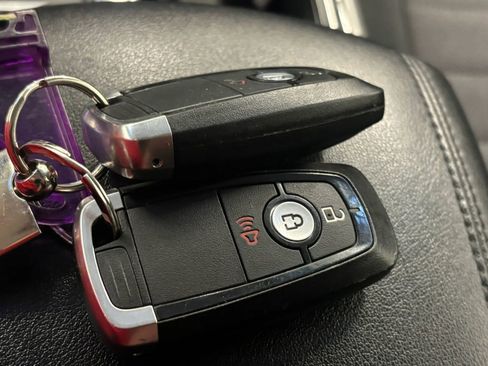 Used 2020 Ford Edge SE w/ Cargo Accessory Package FWD image 49