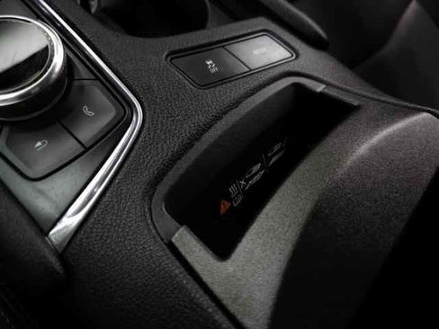 Certified 2022 Cadillac XT5 Sportv w/ Technology Package image 41