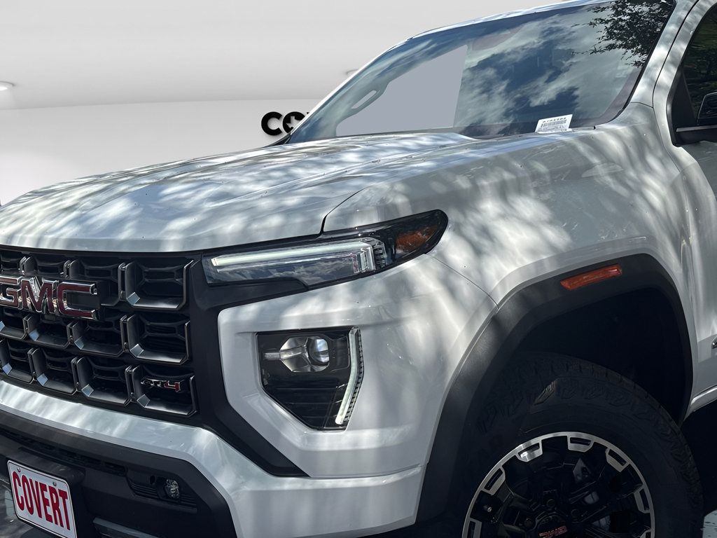 New 2026 GMC Canyon AT4 AWD/4WD image 3