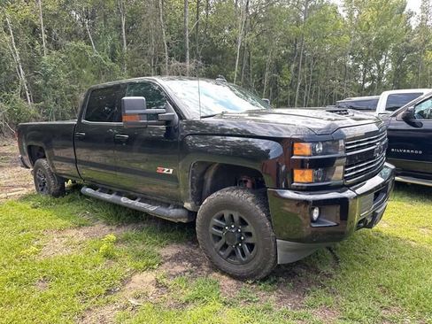 Used 2017 Chevrolet Silverado 3500 LTZ w/ Duramax Plus Package AWD/4WD image 8