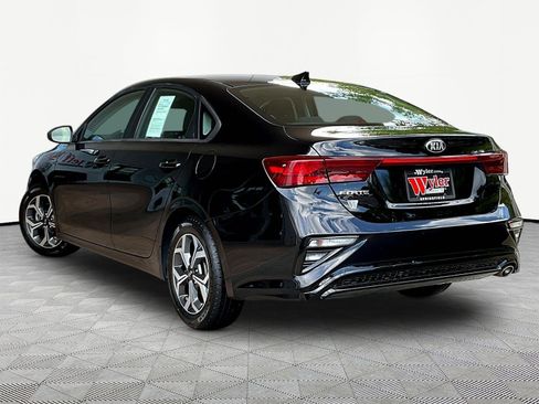 Used 2021 Kia Forte LXS FWD image 4
