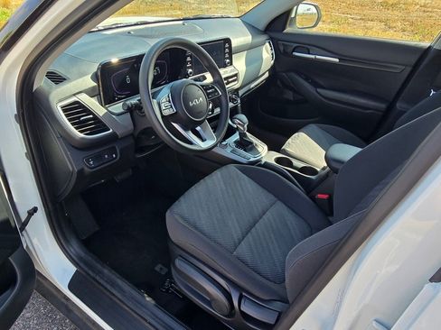 Used 2026 Kia Seltos LX AWD/4WD image 26