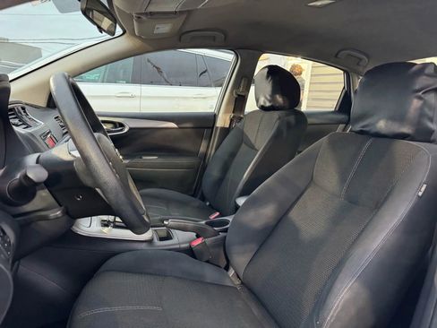 Used 2015 Nissan Sentra S image 10