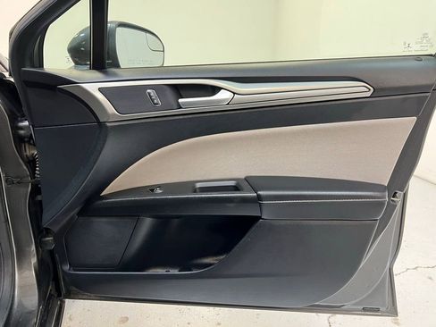 Used 2018 Ford Fusion S image 27