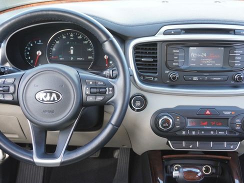 Used 2016 Kia Sorento EX w/ EX Premium Package FWD image 27