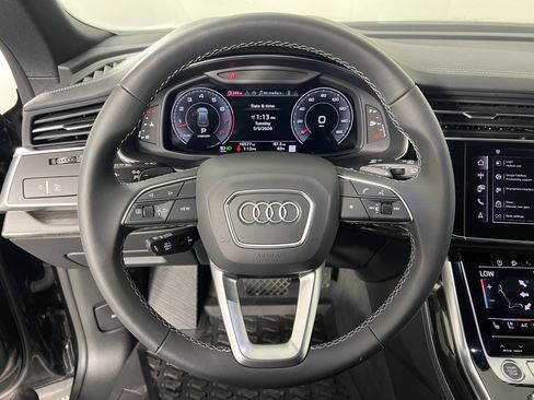 Used 2025 Audi Q8 Prestige AWD/4WD image 24