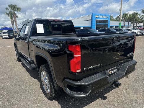 Used 2024 Chevrolet Silverado 2500 High Country w/ High Country Premium Package AWD/4WD image 14