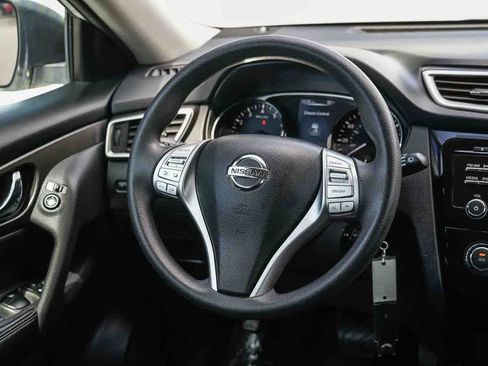 Used 2016 Nissan Rogue S FWD image 15
