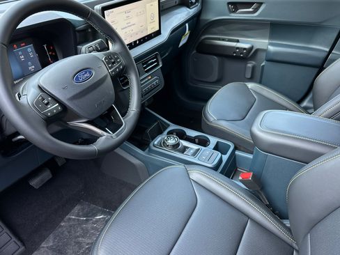 New 2025 Ford Maverick Lobo image 9