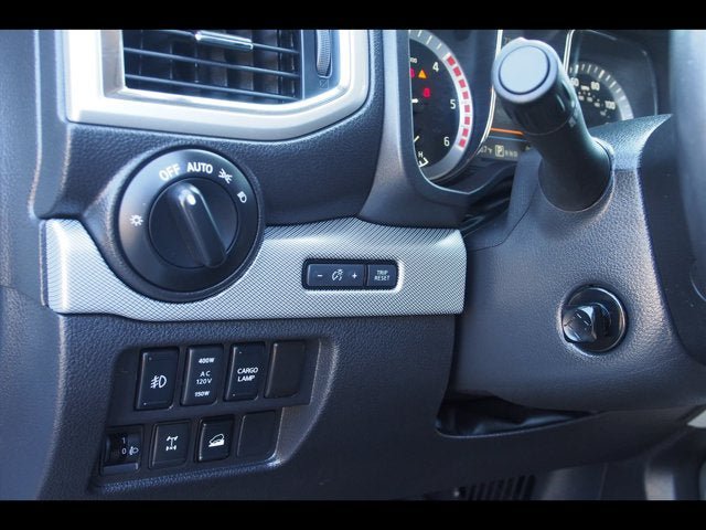 Used 2019 Nissan Titan PRO-4X w/ Pro-4x Convenience Package AWD/4WD image 22