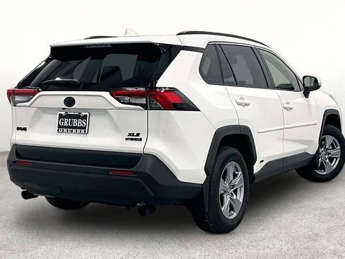 Used 2024 Toyota RAV4 XLE w/ Convenience Package AWD/4WD image 2