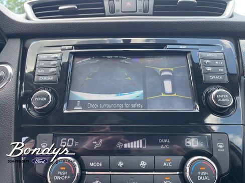 Used 2016 Nissan Rogue SL FWD image 6