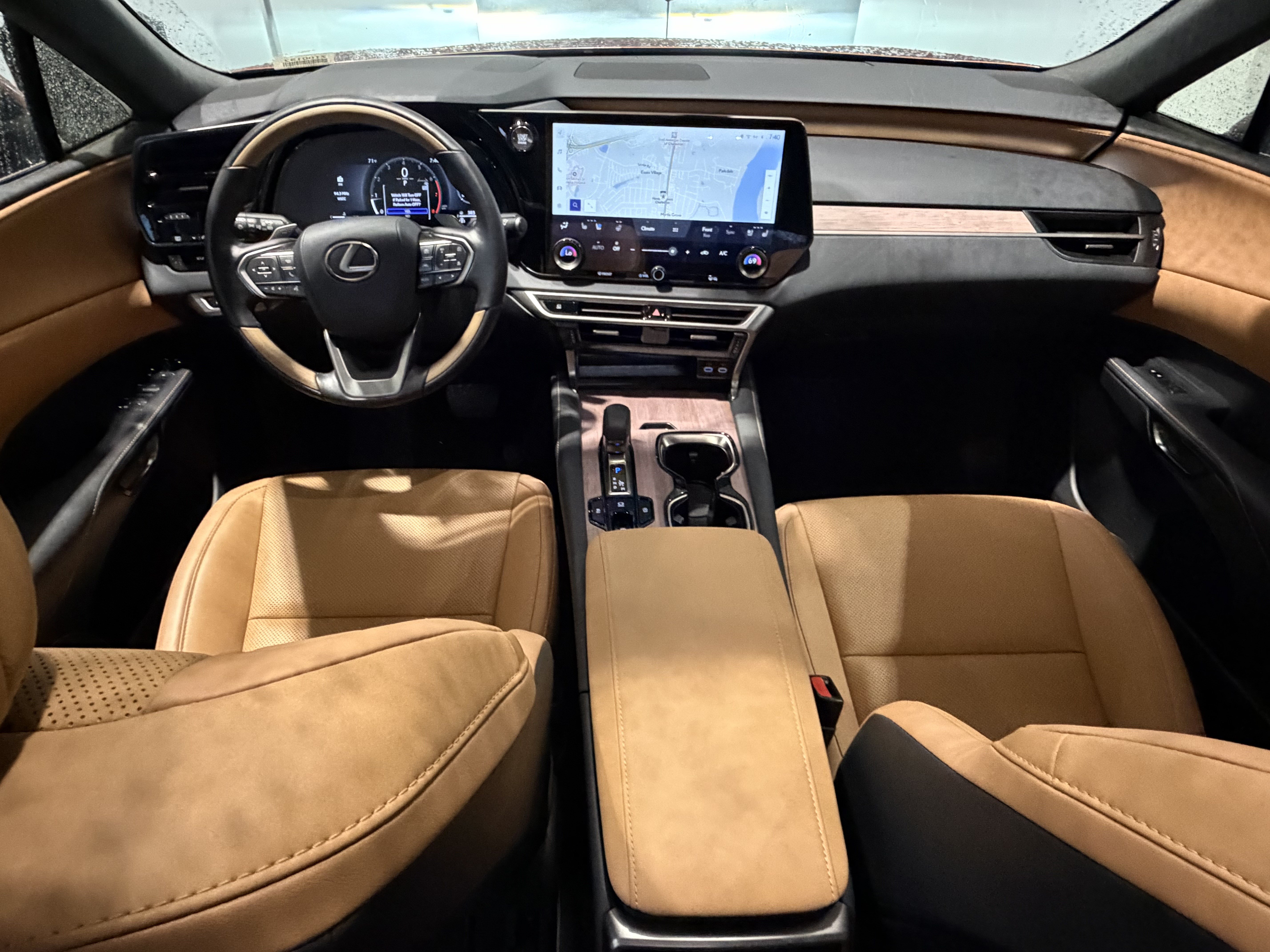 Used 2026 Lexus RX 350 Premium w/ Accessory Package (Z1) FWD image 33