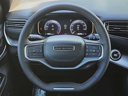 Used 2026 Jeep Grand Wagoneer 4WD image 19