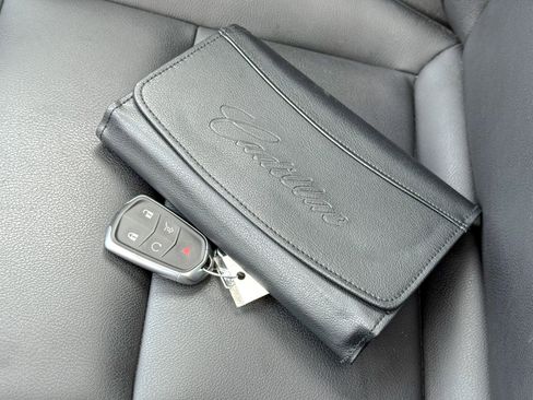 Used 2023 Cadillac XT4 Sport w/ Cold Weather Package image 38