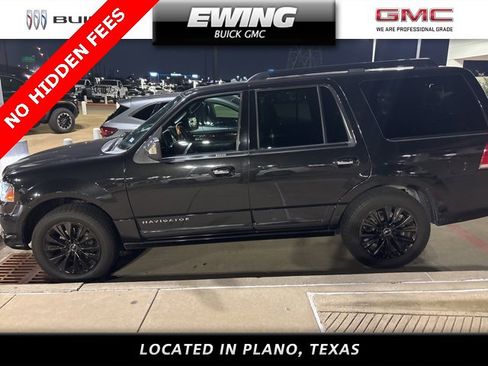 Used 2015 Lincoln Navigator 4WD image 3
