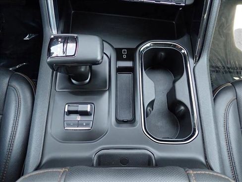 Used 2024 GMC Sierra 1500 AT4 w/ Technology Package image 21