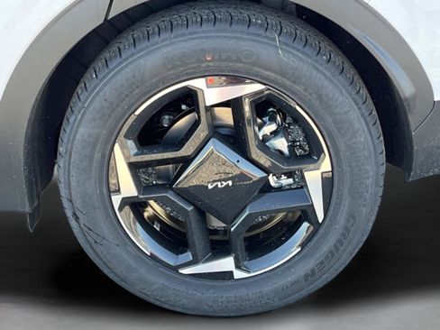 New 2026 Kia Sportage EX w/ EX Panorama Roof Package image 11