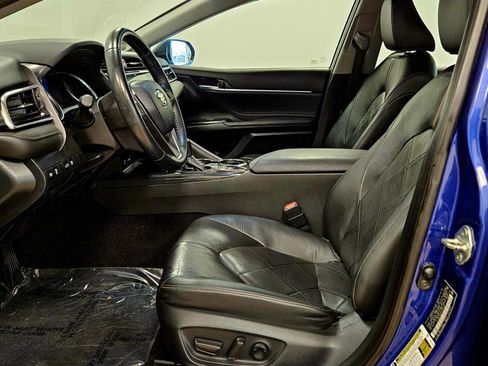 Used 2018 Toyota Camry XLE w/ Protection Package (Q2) image 10