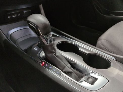 Used 2023 Chevrolet Malibu LT image 32