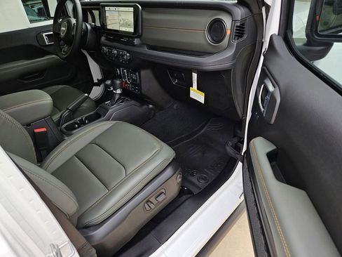 New 2026 Jeep Gladiator Mojave AWD/4WD image 7