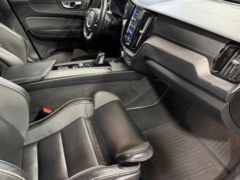 Used 2020 Volvo XC60 T8 R-Design AWD/4WD image 53