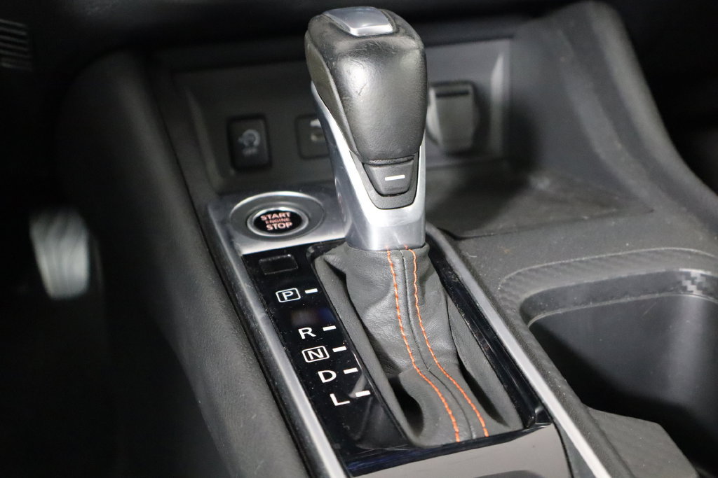 Used 2025 Nissan Sentra SR FWD image 25