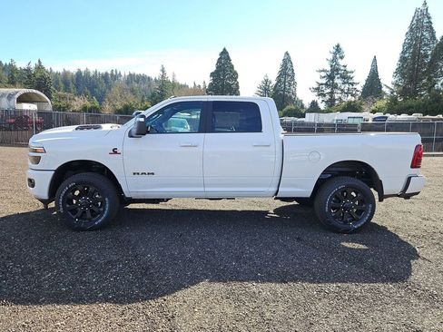 New 2026 RAM 2500 Laramie w/ Night Edition AWD/4WD image 4