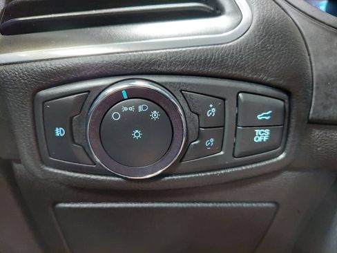Used 2022 Ford Edge Titanium AWD/4WD image 32