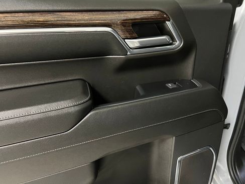 Used 2024 GMC Sierra 1500 Elevation image 46