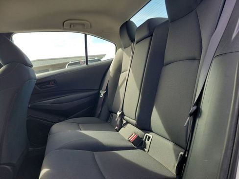 Used 2022 Toyota Corolla LE image 20
