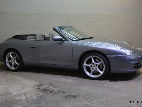Used 2002 Porsche 911 Cabriolet image 32