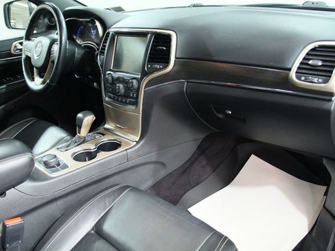 Used 2017 Jeep Grand Cherokee Limited AWD/4WD image 20