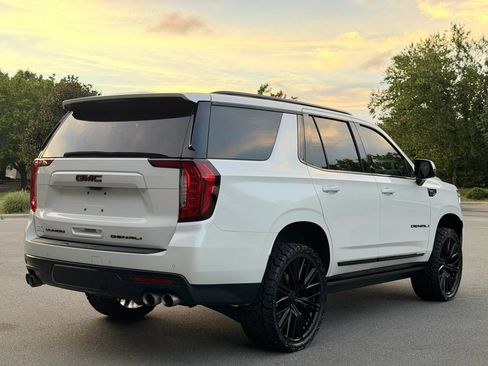 Used 2021 GMC Yukon Denali w/ Denali Ultimate Package AWD/4WD image 3