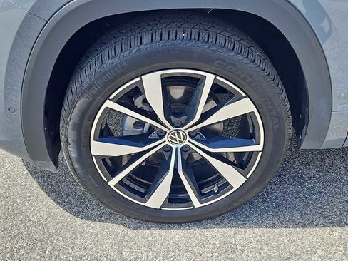 Certified 2025 Volkswagen Atlas SEL Premium R-Line AWD/4WD image 7
