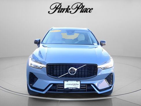 Used 2024 Volvo XC60 T8 Plus w/ Protection Package Premier AWD/4WD image 2