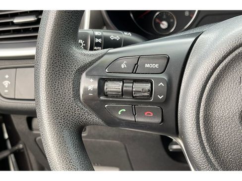 Used 2018 Kia Sorento LX image 35