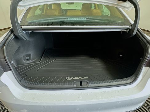 New 2025 Lexus ES 300h F Sport image 25