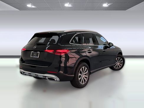 Certified 2026 Mercedes-Benz GLC 300 image 8