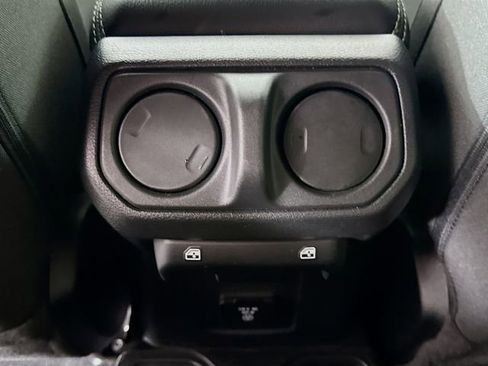 Used 2023 Jeep Wrangler Sahara image 24