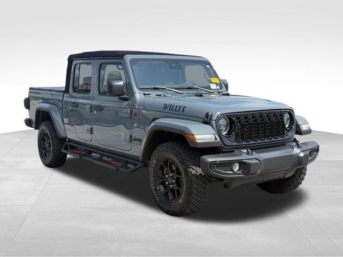 Used 2024 Jeep Gladiator Sport AWD/4WD image 28